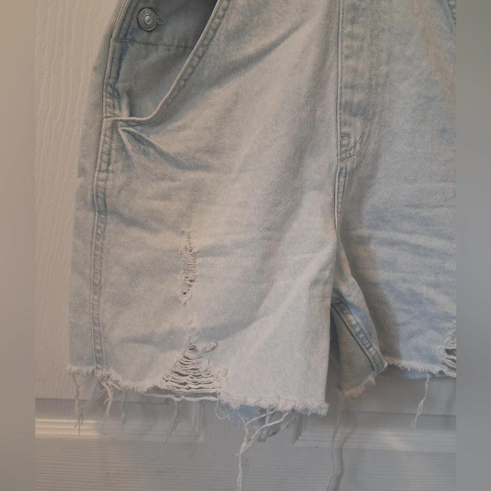 Light Wash Denim Short Overalls - Picture 3 of 8